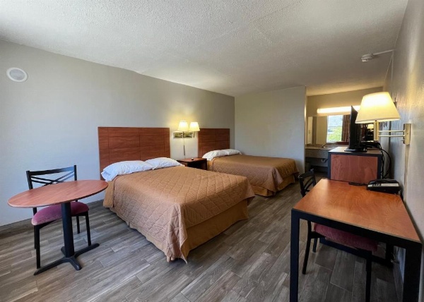 EZ Travel Inn College Station image 6
